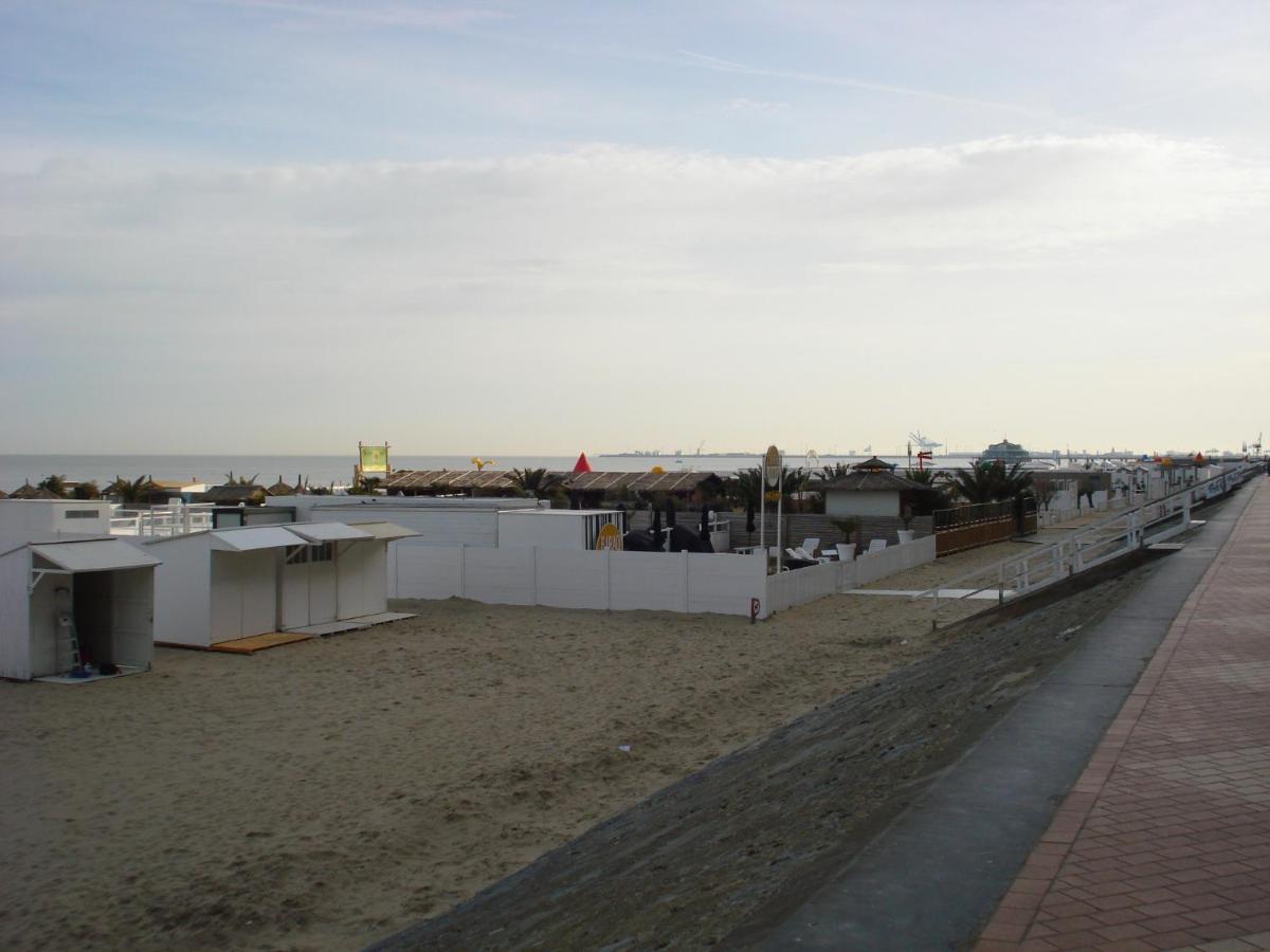 "Chez Ba'Nus" Bed and Breakfast Blankenberge Εξωτερικό φωτογραφία